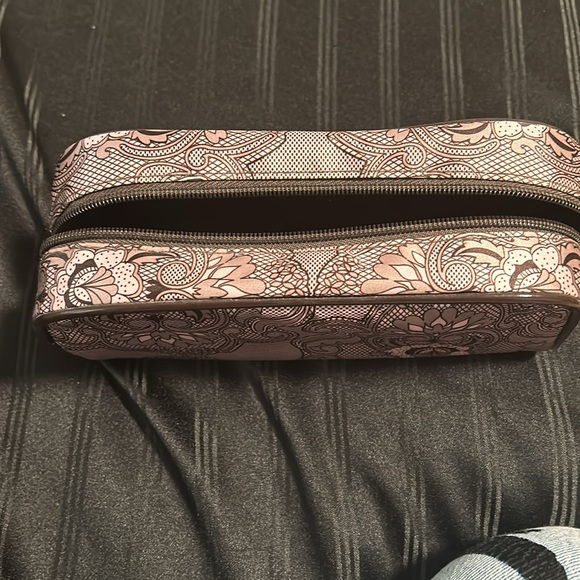 Pink and brown makeup bag - Picture 2 of 2